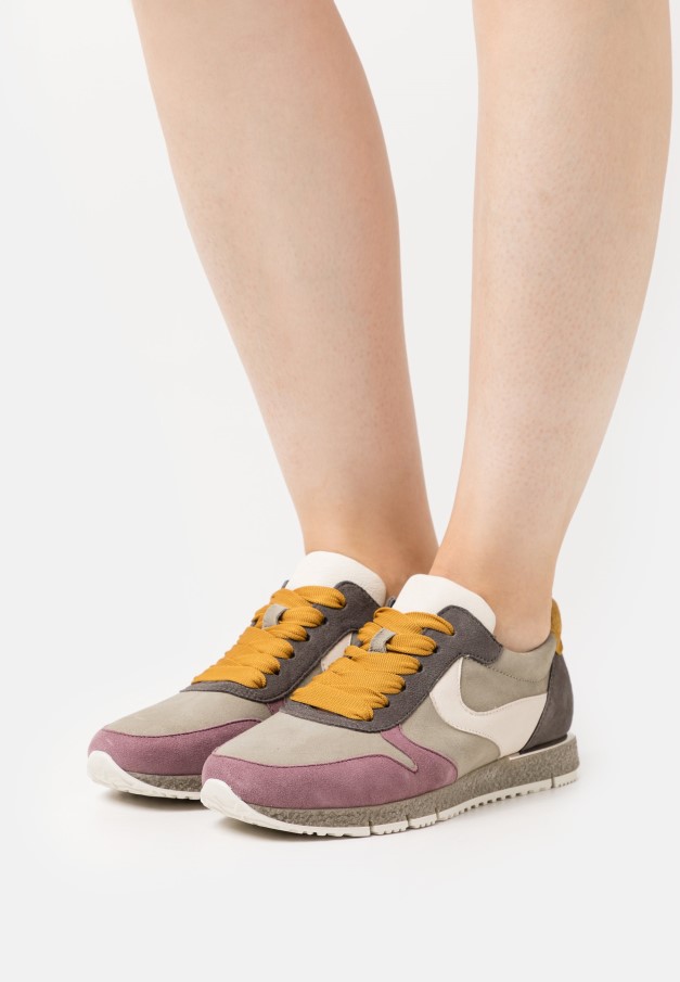 Gabor Flerfärgade Träningsskor